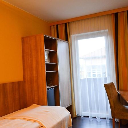 Hotel Roemerhof Tulln An Der Donau Exterior photo
