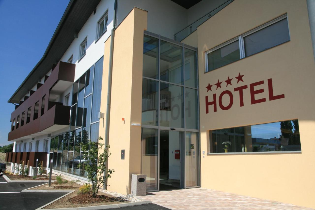 Hotel Roemerhof Tulln An Der Donau Exterior photo