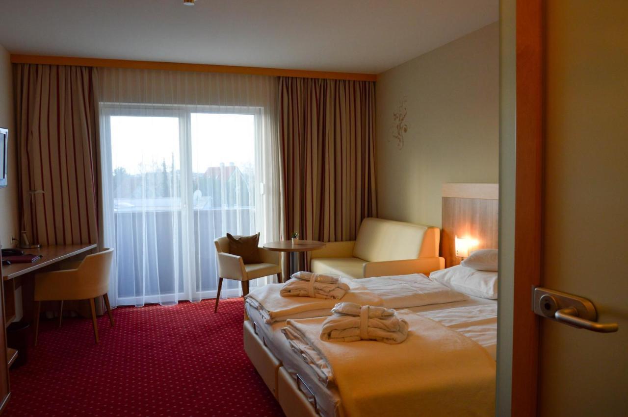 Hotel Roemerhof Tulln An Der Donau Exterior photo